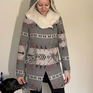 Warm and Cozy Autumn/Winter Coat!